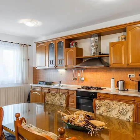 With Parking Space - 23588 Appartamento