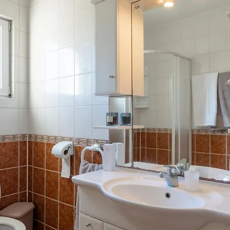 Appartamento With Parking Space - 23588 Vir