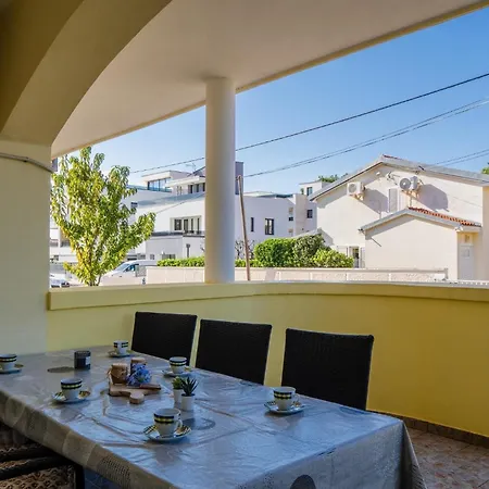 With Parking Space - 23588 Appartamento Vir