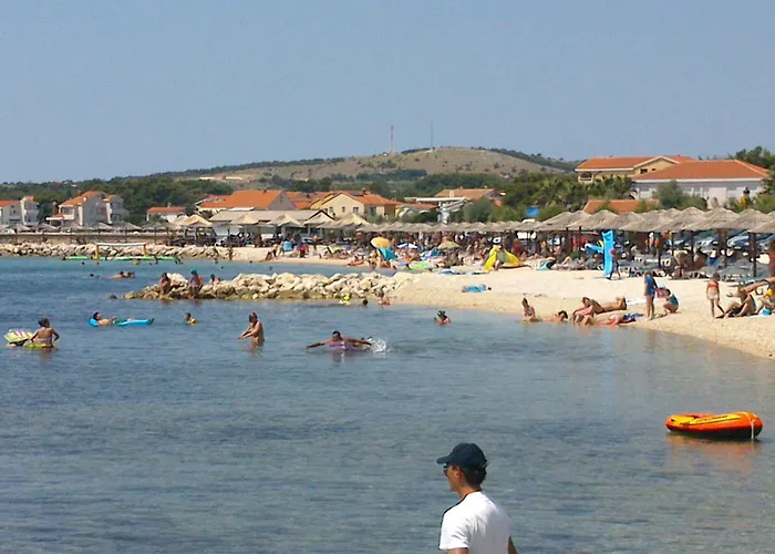 With Parking Space - 23588 Lägenhet